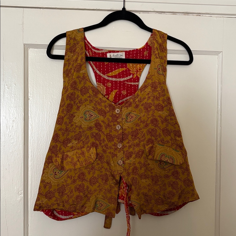 Sleeveless Mustard Paisley Button-Front Tank Top